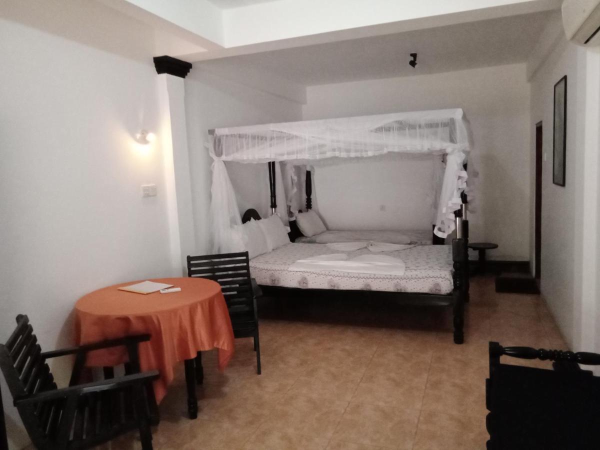 Ibisbird Beach Bungalows, Sport, Spa And Restaurant Tangalle Esterno foto