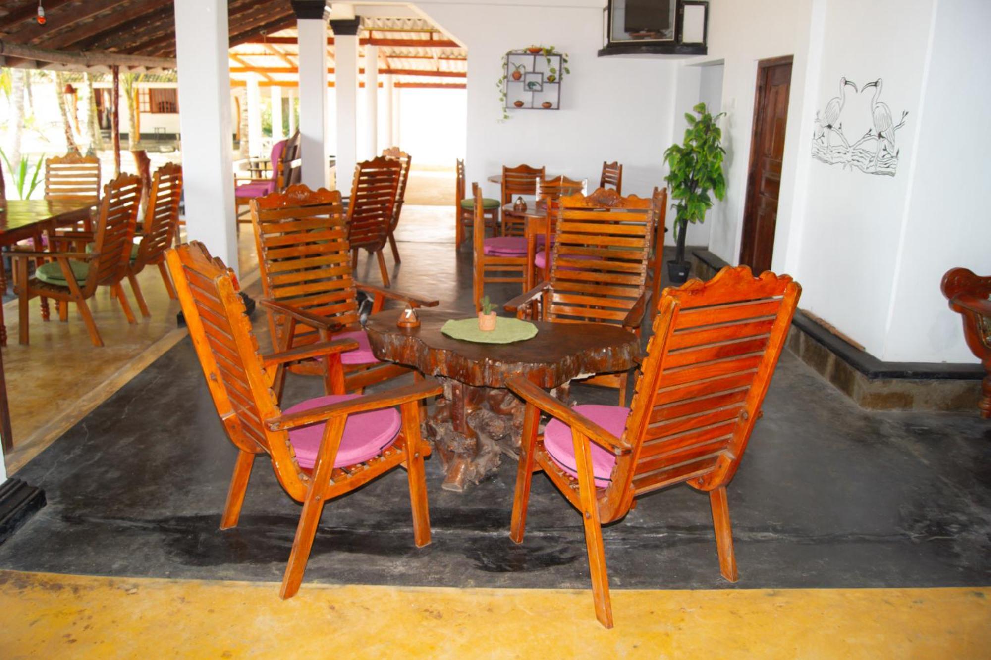 Ibisbird Beach Bungalows, Sport, Spa And Restaurant Tangalle Esterno foto