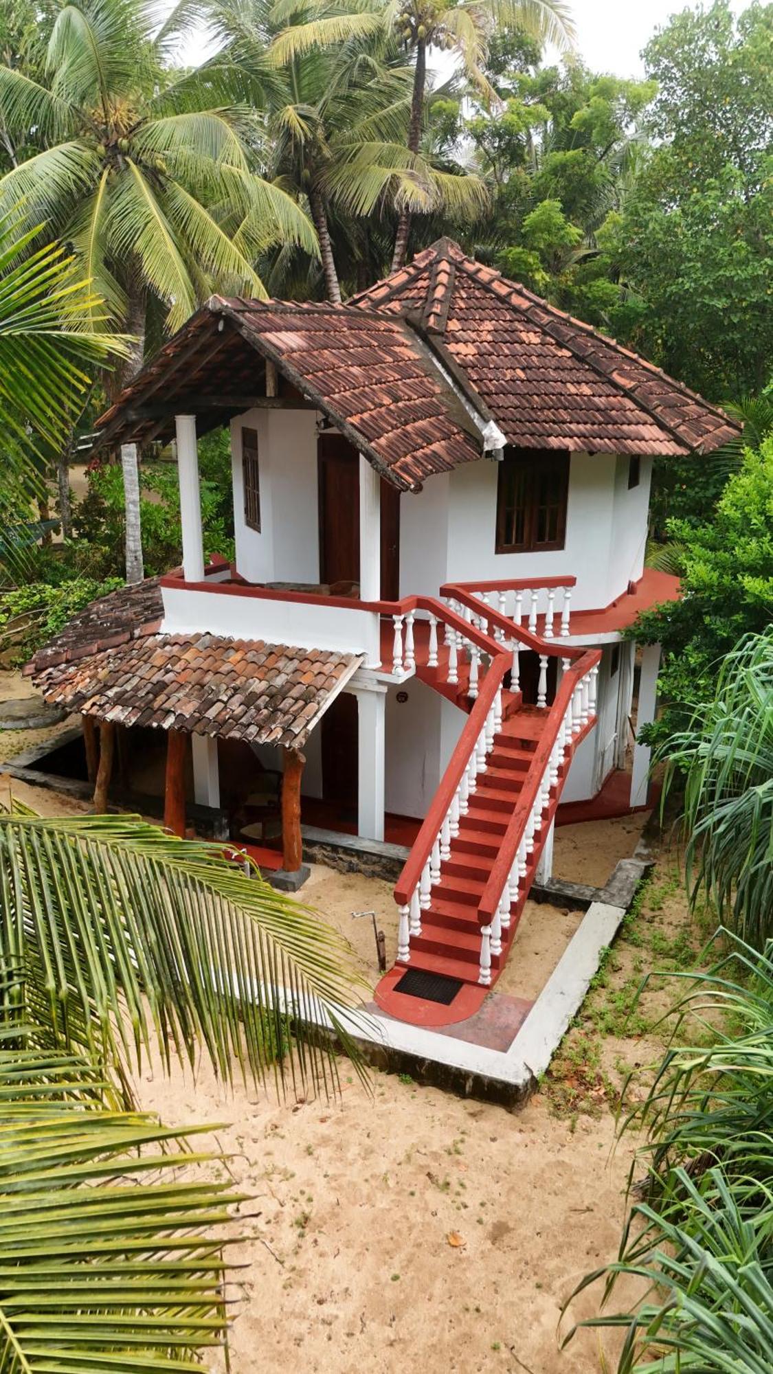 Ibisbird Beach Bungalows, Sport, Spa And Restaurant Tangalle Esterno foto