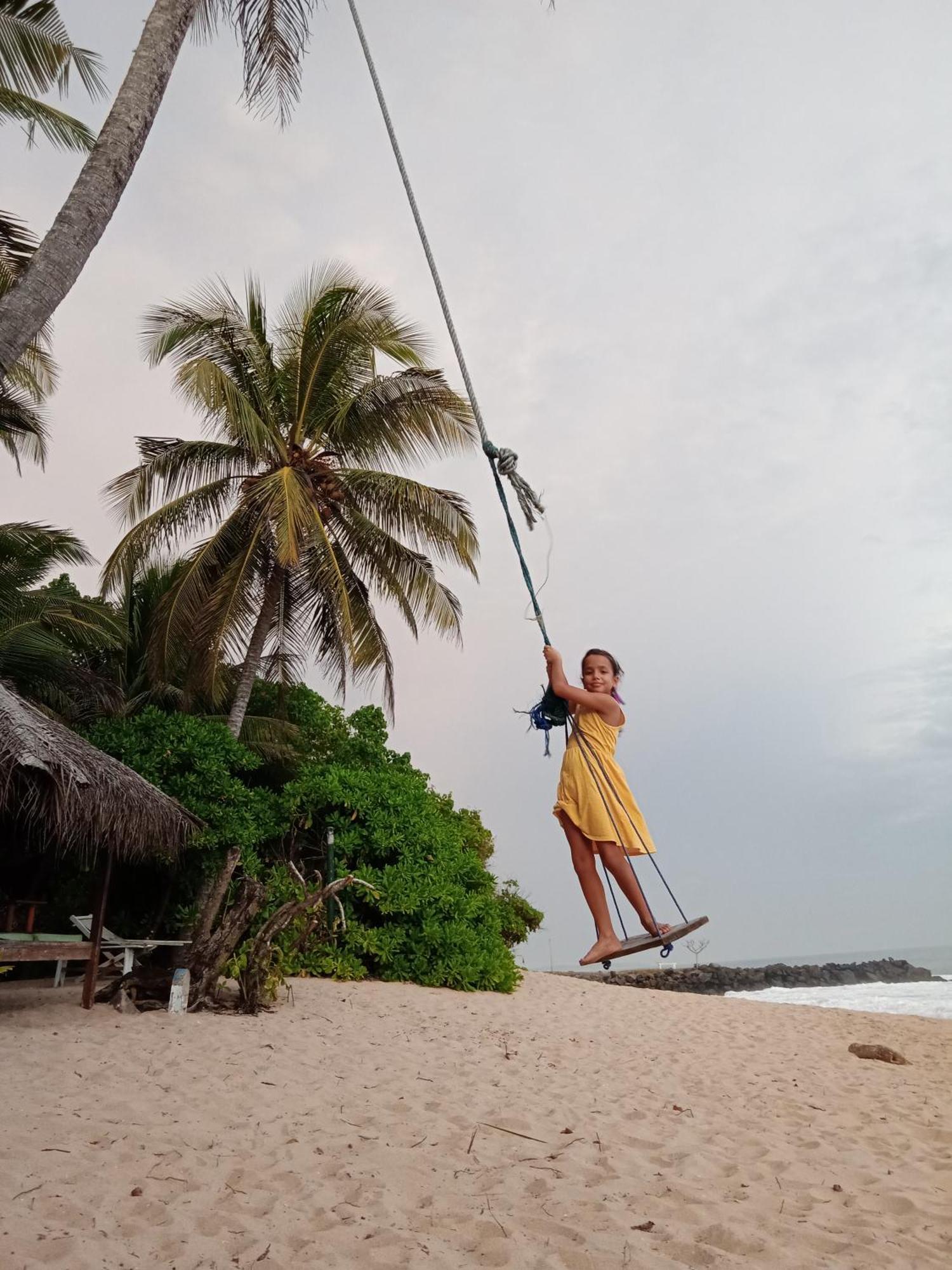 Ibisbird Beach Bungalows, Sport, Spa And Restaurant Tangalle Esterno foto